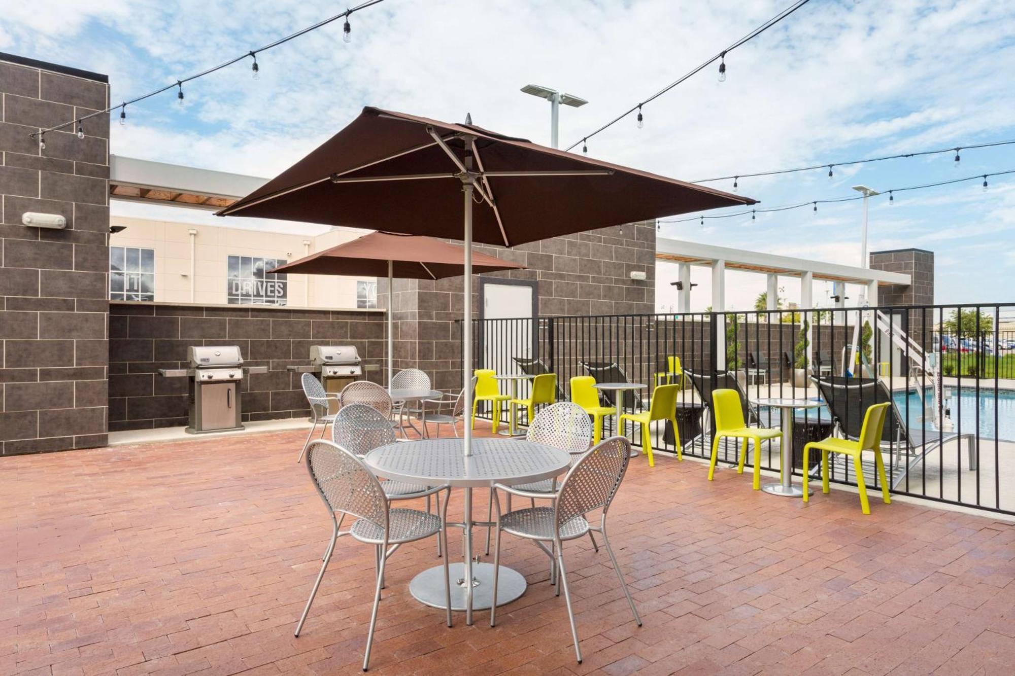 Home2 Suites By Hilton Houston Katy Exterior photo